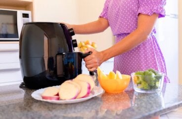 7 alimentos que NO debes cocinar en la freidora de aire