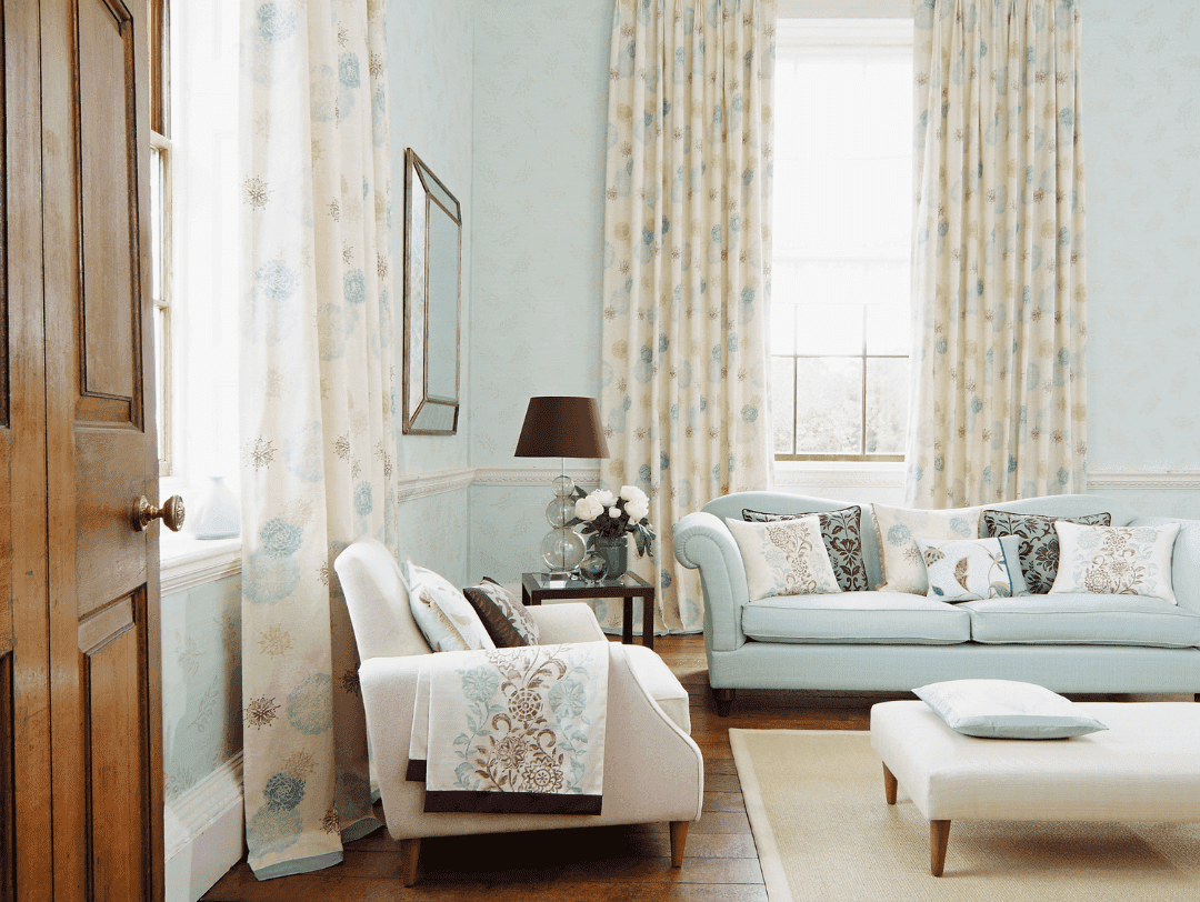 Apuesta por las cortinas estampadas en la decoración de estilo campestre
