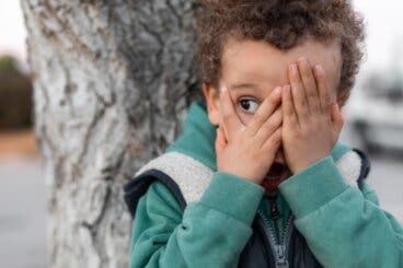 7 cosas que nunca debes pedirle a un niño tímido