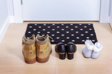 8 motivos para quitarte los zapatos al entrar en la casa