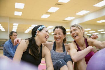 7 maneras en que el ejercicio te hace más sociable
