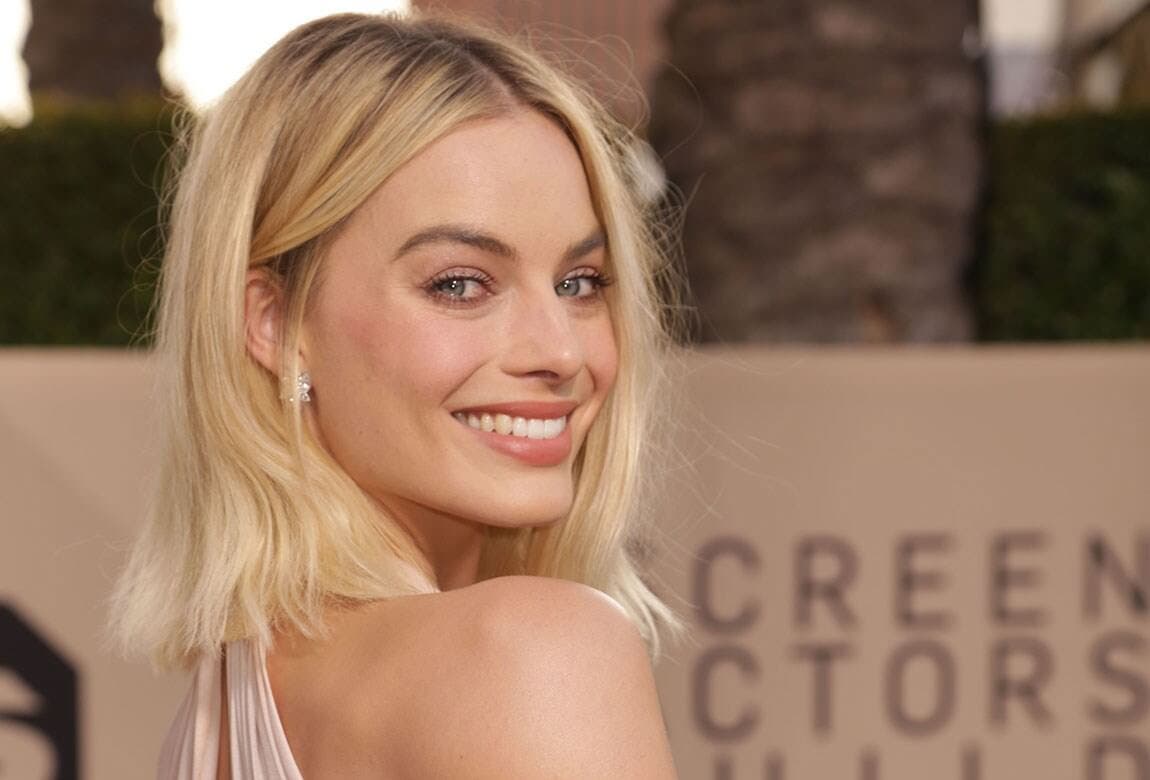 Clean Girl Makeup de Margot Robbie