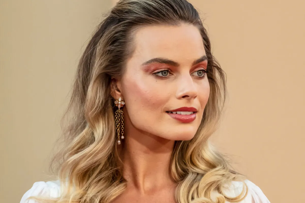 Margot Robbie.