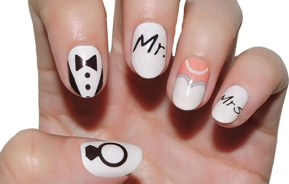 Uñas personalizadas.