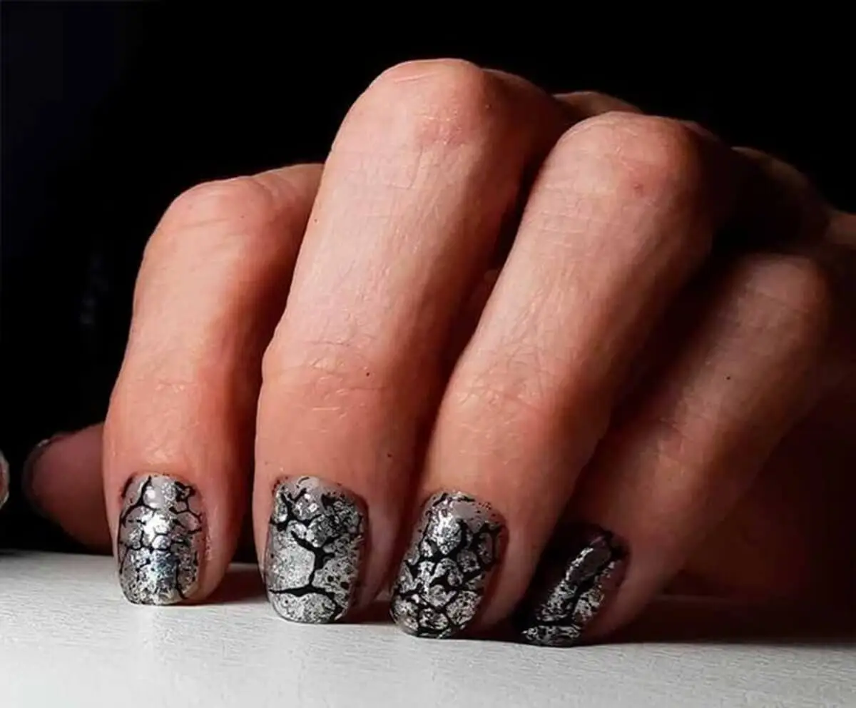 Uñas craqueladas
