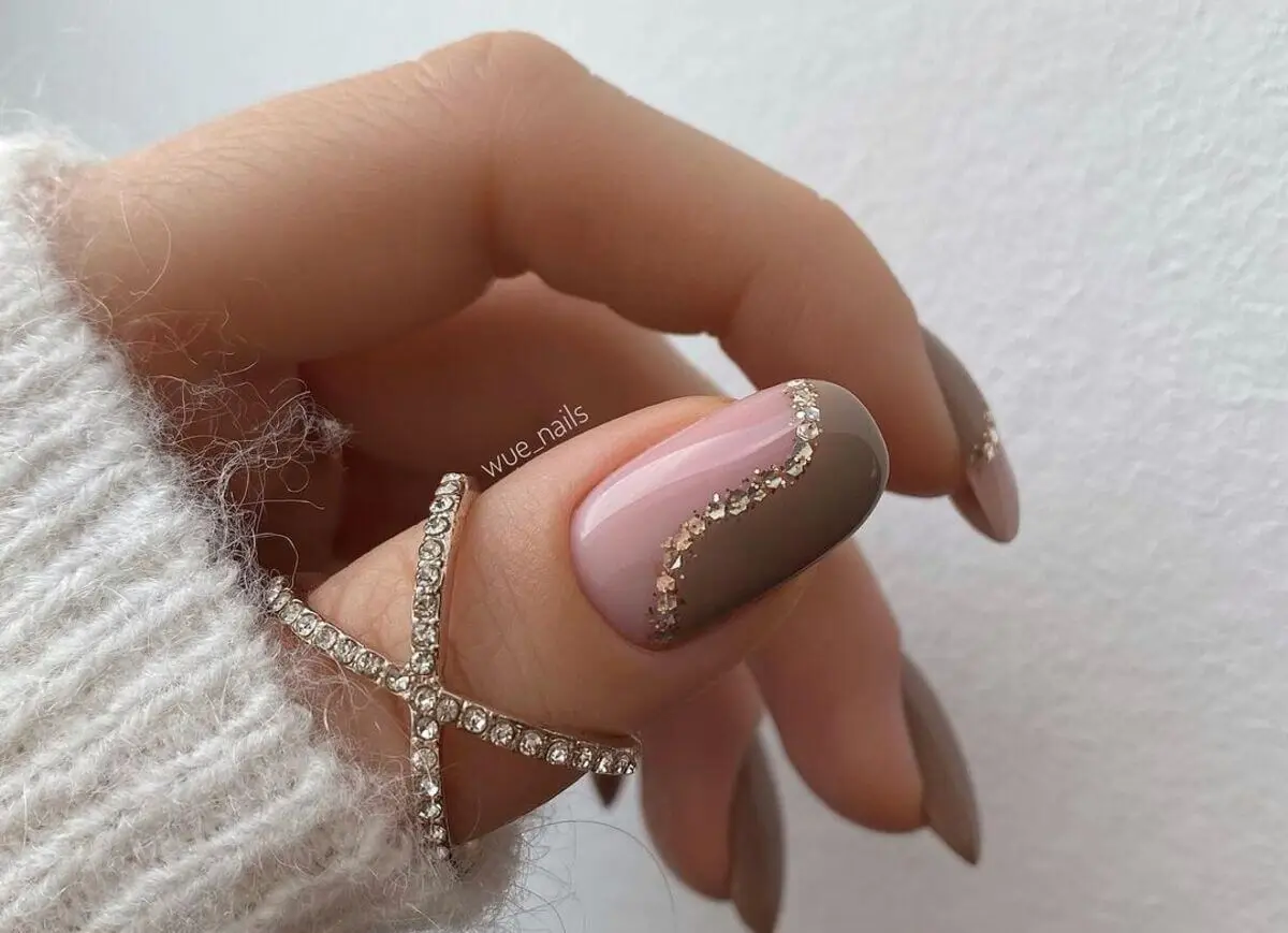Uñas moca