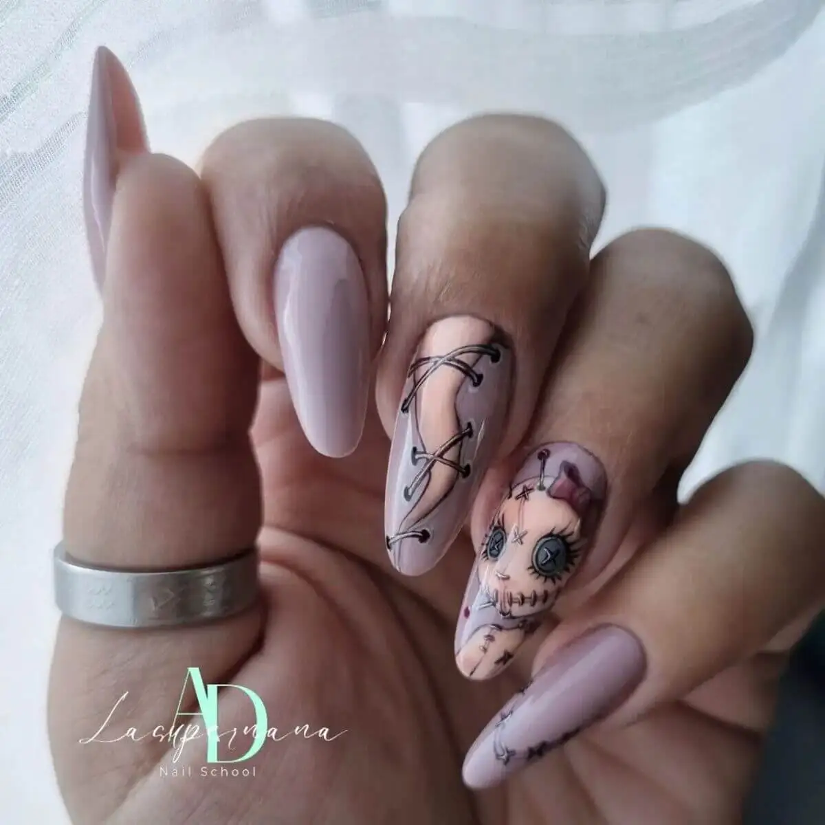Uñas pastel de Halloween.