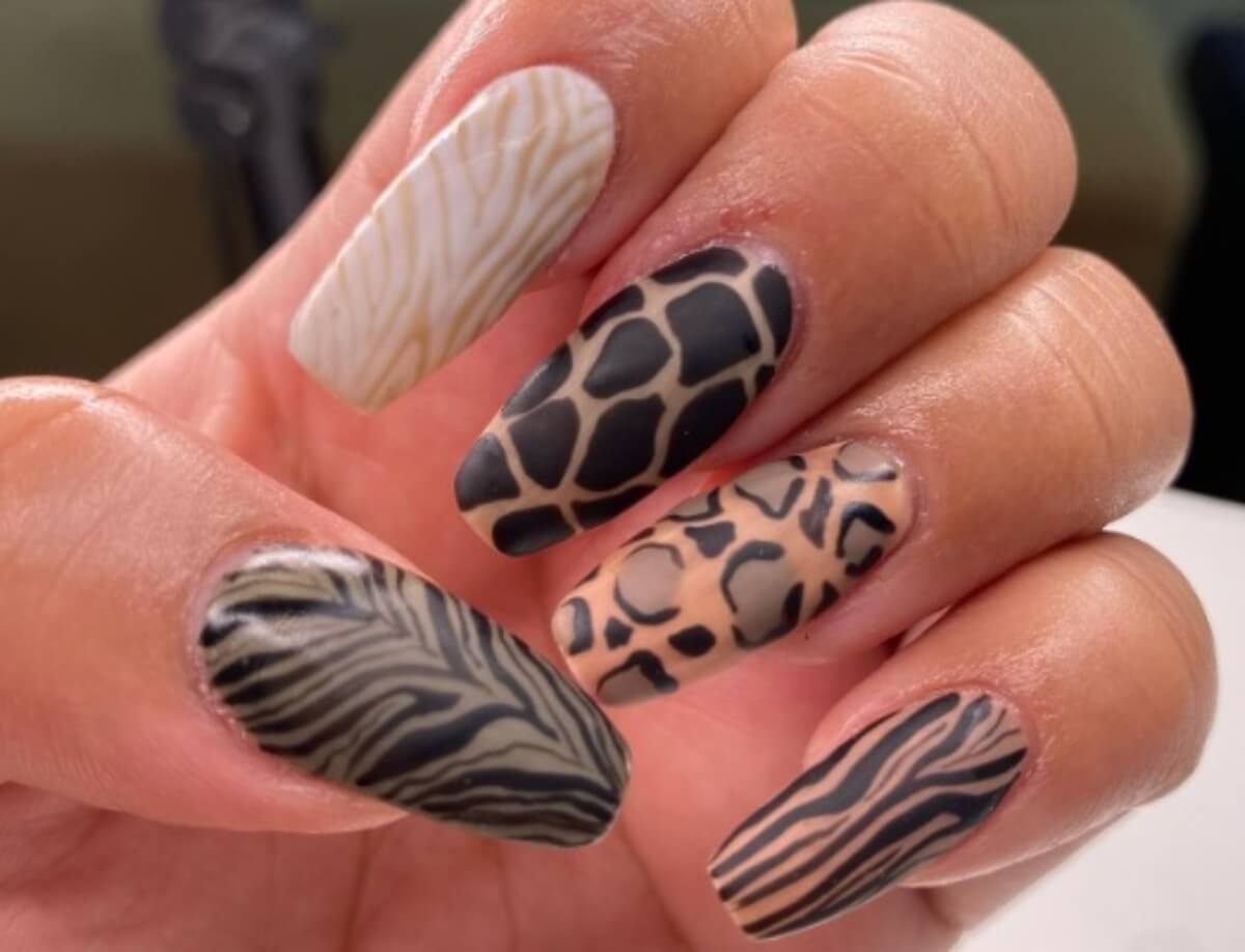 Uñas animal print.