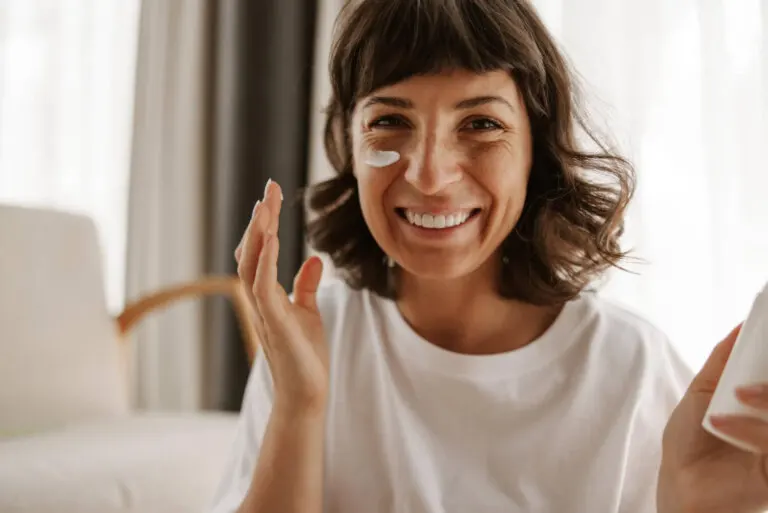 Las mejores cremas hidratantes recomendadas por dermatólogos, para tu tipo de piel y necesidades