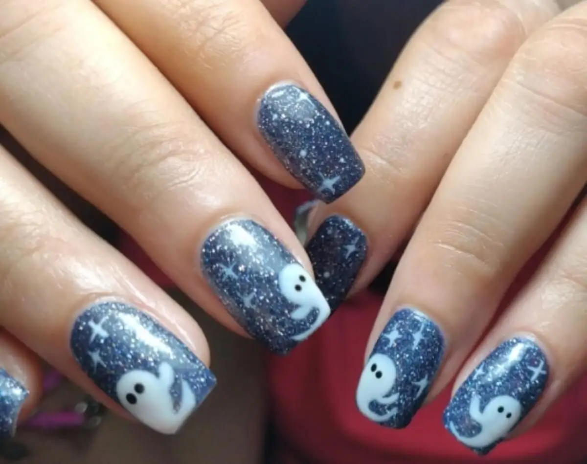 Instagram @velvet._nails.