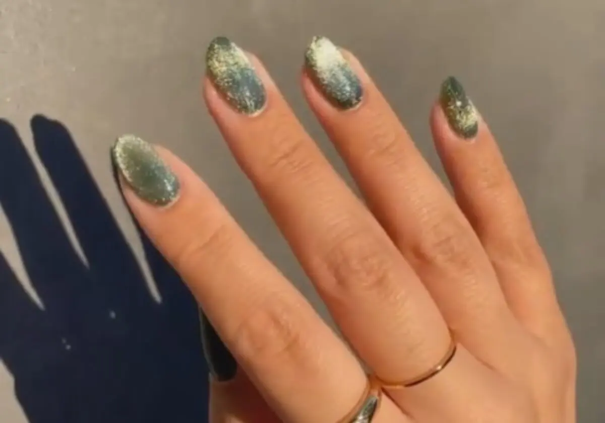 Instagram @amyle.nails.