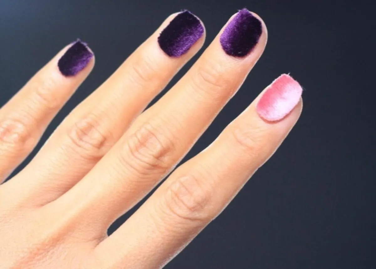 Instagram @nail_unistella.