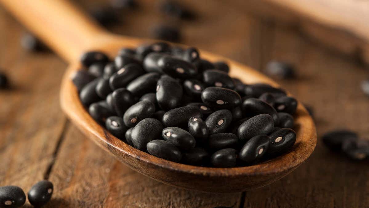 Frijoles negros con tiamina.