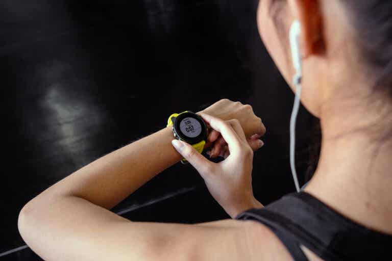 Monitorea tu salud y haz ejercicio con los 16 mejores relojes inteligentes del 2023