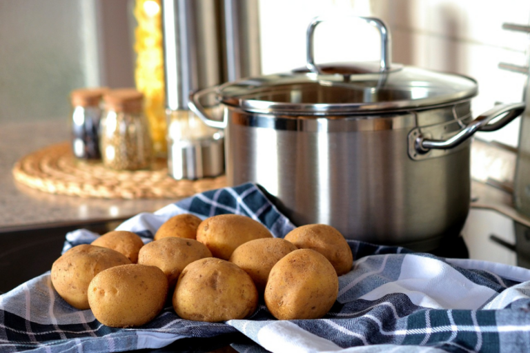 El tiempo de cocción adecuado y otros trucos para cocinar las patatas perfectas