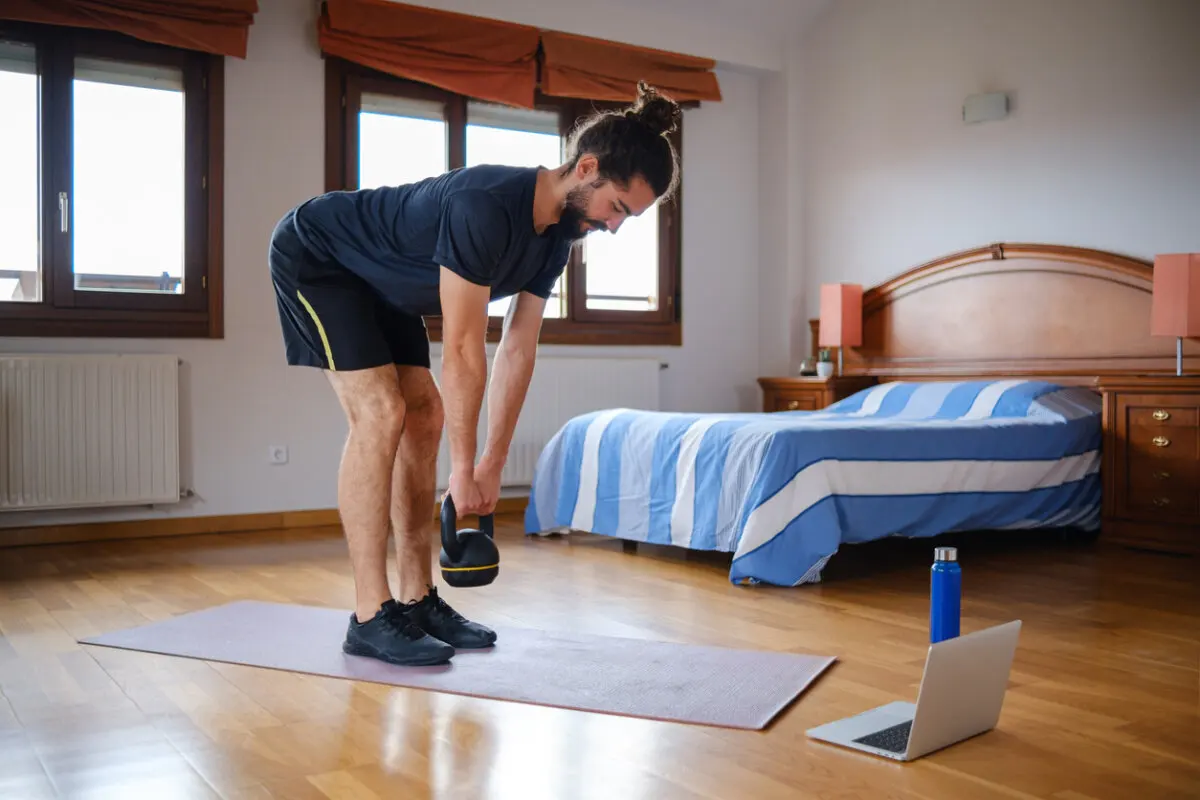 Peso muerto con kettlebell