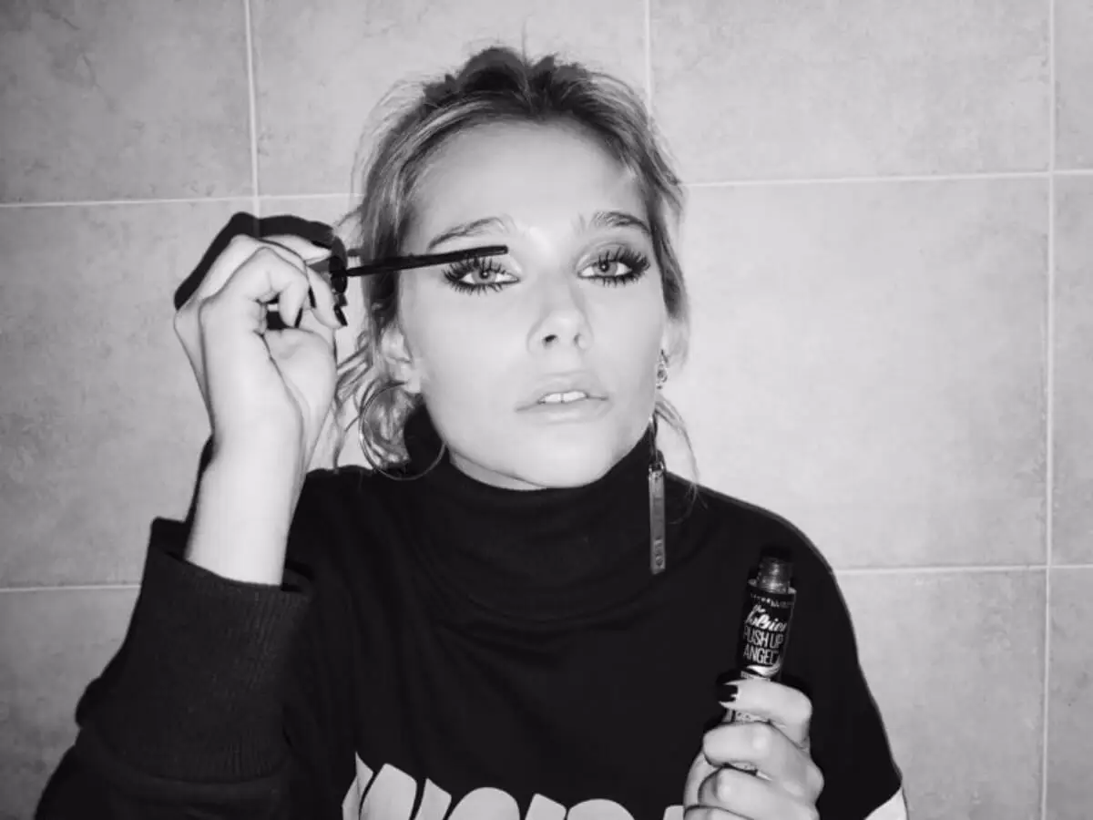 Mascara
