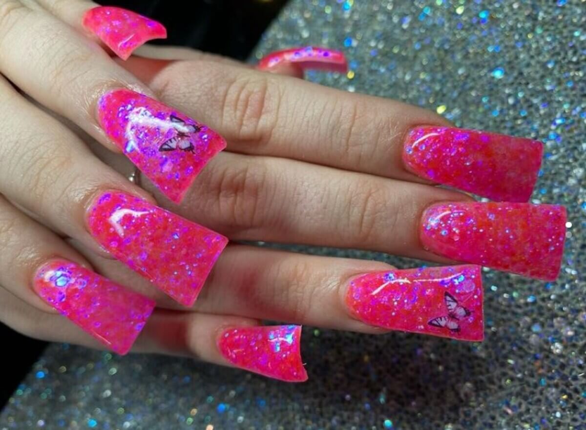 Flare nails: con glitter