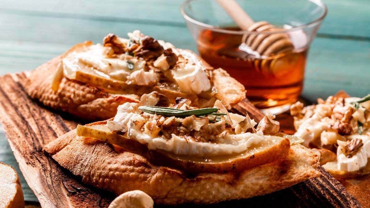 Tostas con pan duro