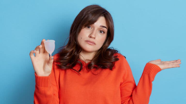 Cómo ponerse la copa menstrual correctamente desde la primera vez