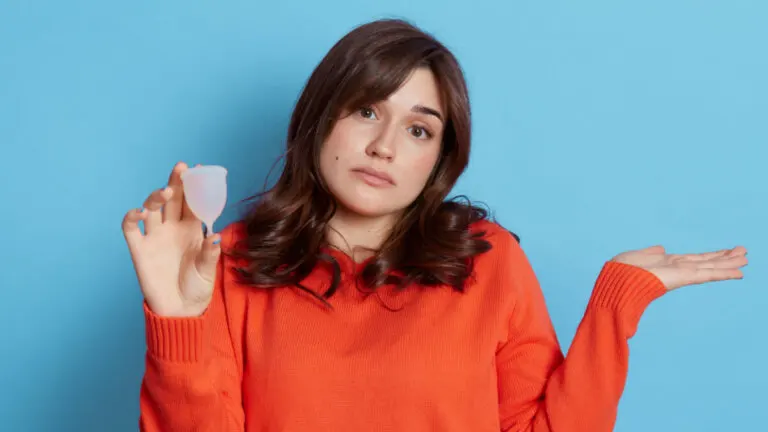Cómo ponerse la copa menstrual correctamente desde la primera vez