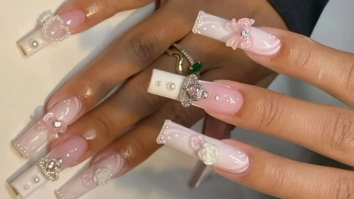 Uñas coquette románticas