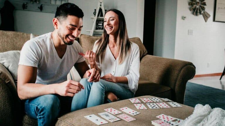 43 retos divertidos, calientes y entretenidos para hacer con tu pareja