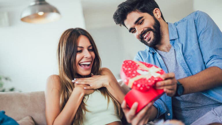Sorprende a tu pareja en San Valentín con uno de estos 14 regalos originales