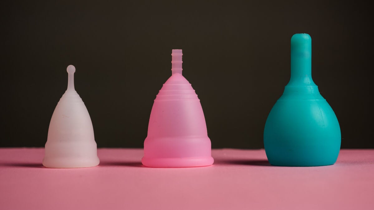 Como colocar o coletor menstrual corretamente na primeira vez - Melhor ...