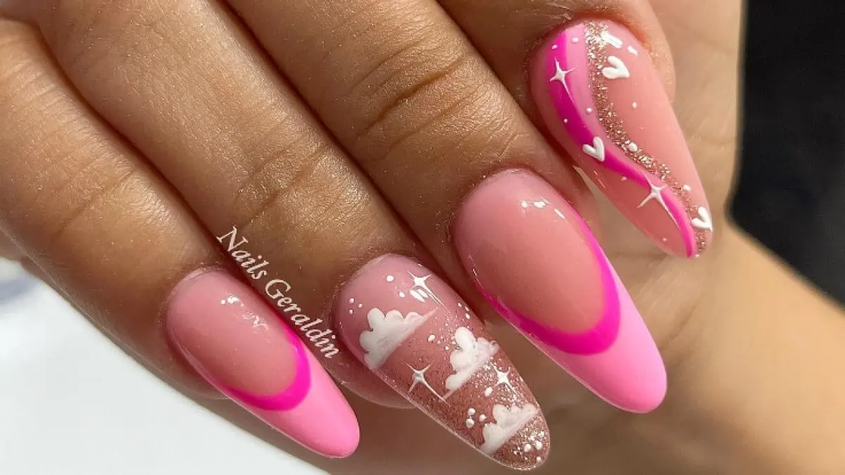 Uñas coquette nubes