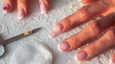 12 trucos para evitar que tus uñas acrílicas se caigan