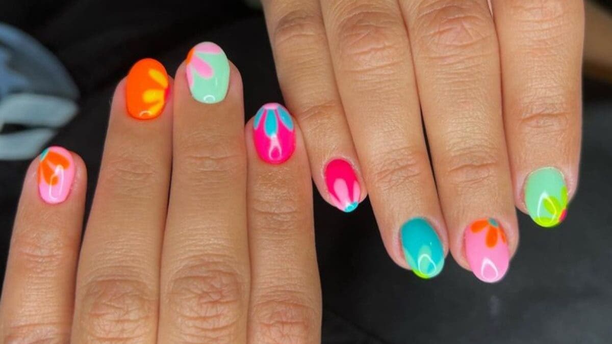 Uñas coloridas