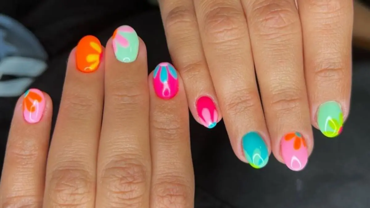 Uñas coloridas