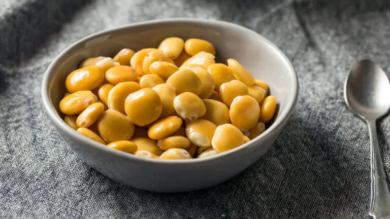 Altramuces: nutrientes, propiedades y cómo prepararlos