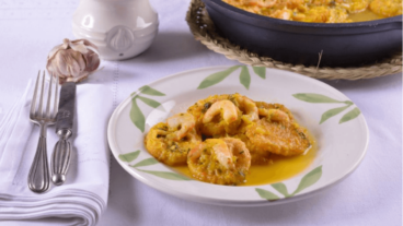 Receta tradicional de patatas a la importancia para una cena económica y deliciosa