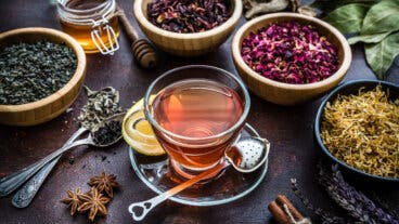 Descubre los beneficios de tomar té