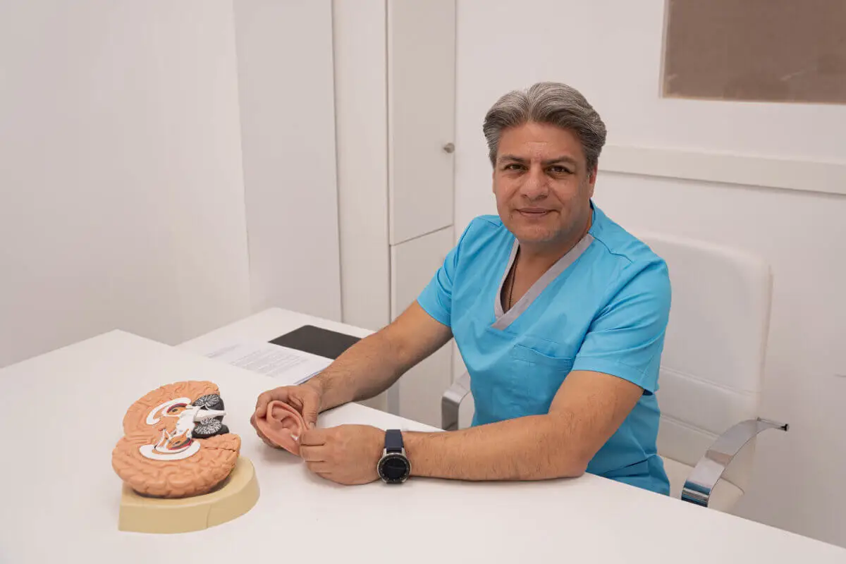 Dr Gaona.