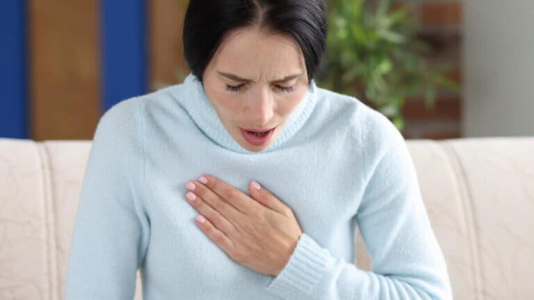¿Se puede controlar el asma sin un inhalador?
