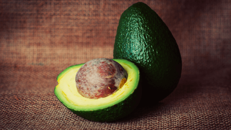Aguacate: propiedades nutricionales, beneficios y cómo consumirlo
