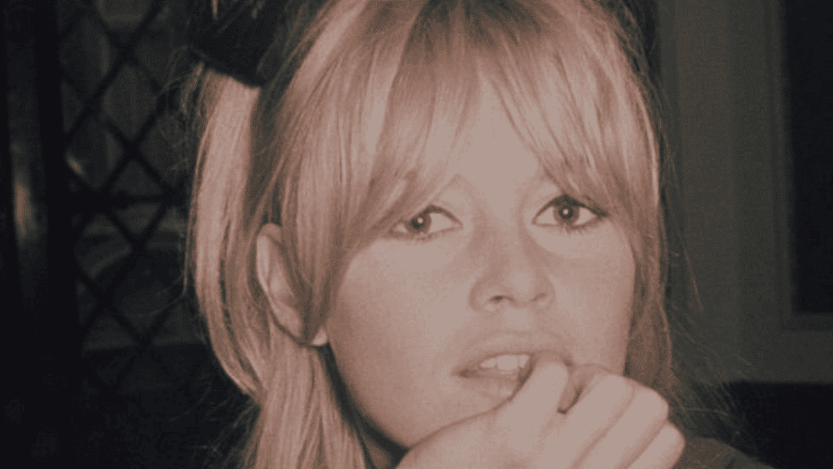 Flequillo Bardot.