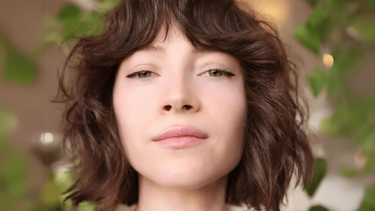 Flequillo wavy feathered.