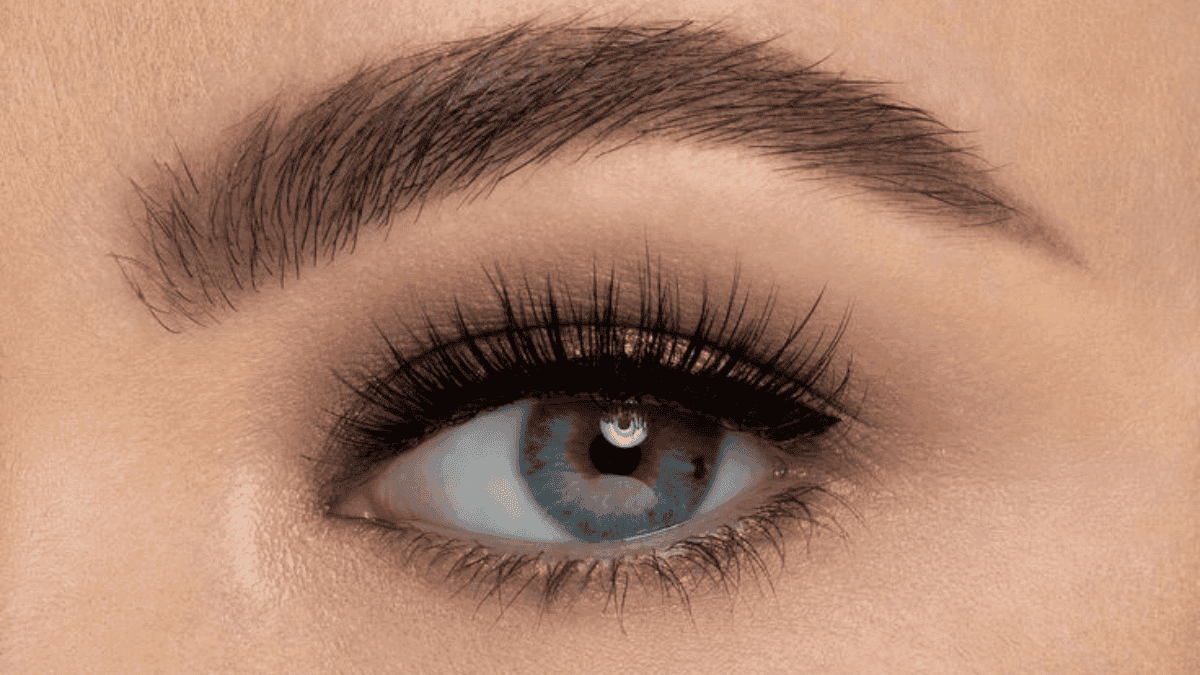 Pestañas de tiras redondeadas.