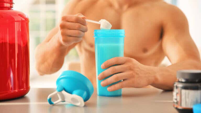 Beta-alanina: qué es, para qué sirve y cómo tomar este suplemento