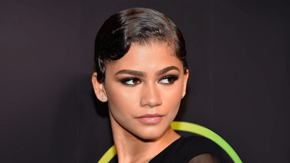 Zendaya luce wavy wet look.