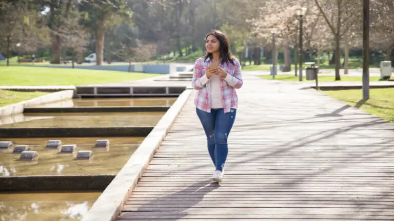 Silent Walking o caminar en silencio y sus beneficios para la salud
