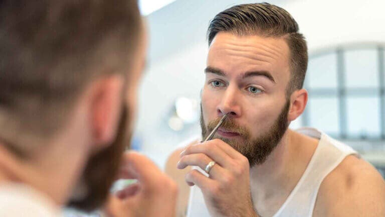 ¿Cortar o no los pelos de la nariz? Lo que debes saber