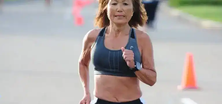 Jeannie Rice, la maratonista de 77 años que sorprende a la ciencia