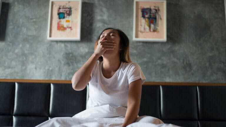 Dysania: la posible causa que no te deja despertar temprano