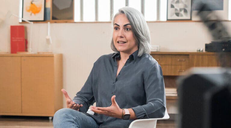 Jana Fernández, fisióloga del sueño: "El mayor enemigo de Netflix y las redes son tus ganas de dormir”