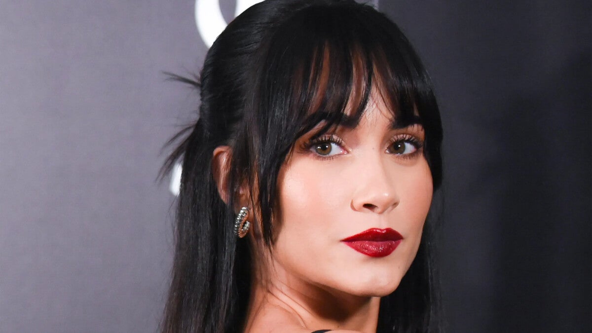 Aitana con hime cut.